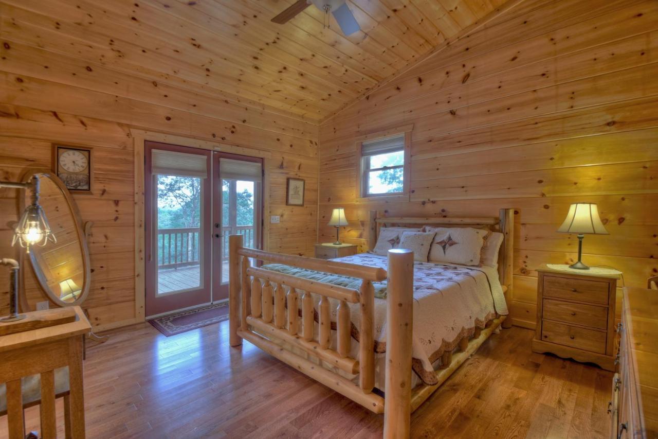 Hawks Hideaway - Cuddleup Villa Mashburn Mill Bagian luar foto