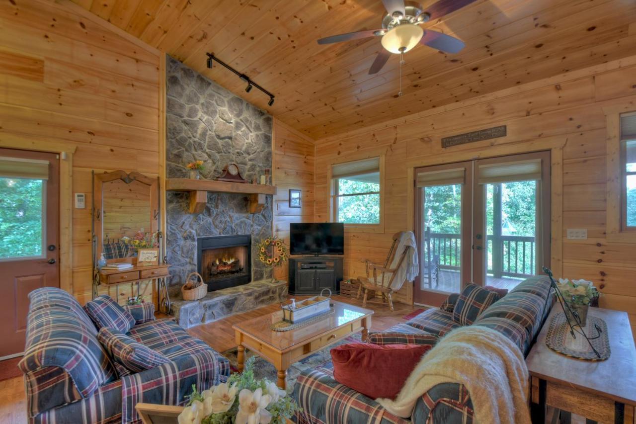 Hawks Hideaway - Cuddleup Villa Mashburn Mill Bagian luar foto