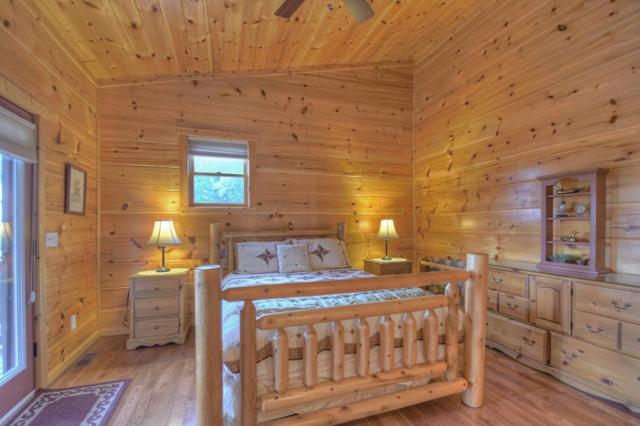 Hawks Hideaway - Cuddleup Villa Mashburn Mill Bagian luar foto